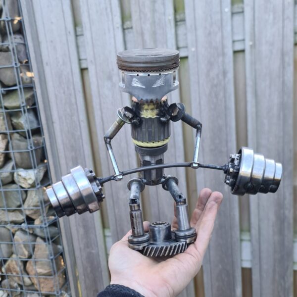 Pistonhead powerlifter